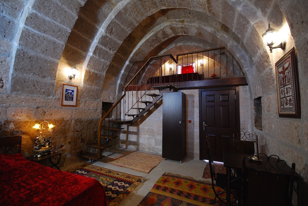 

Torino - Güzelyurt - Cappadocia Ihlara Mansions & Caves