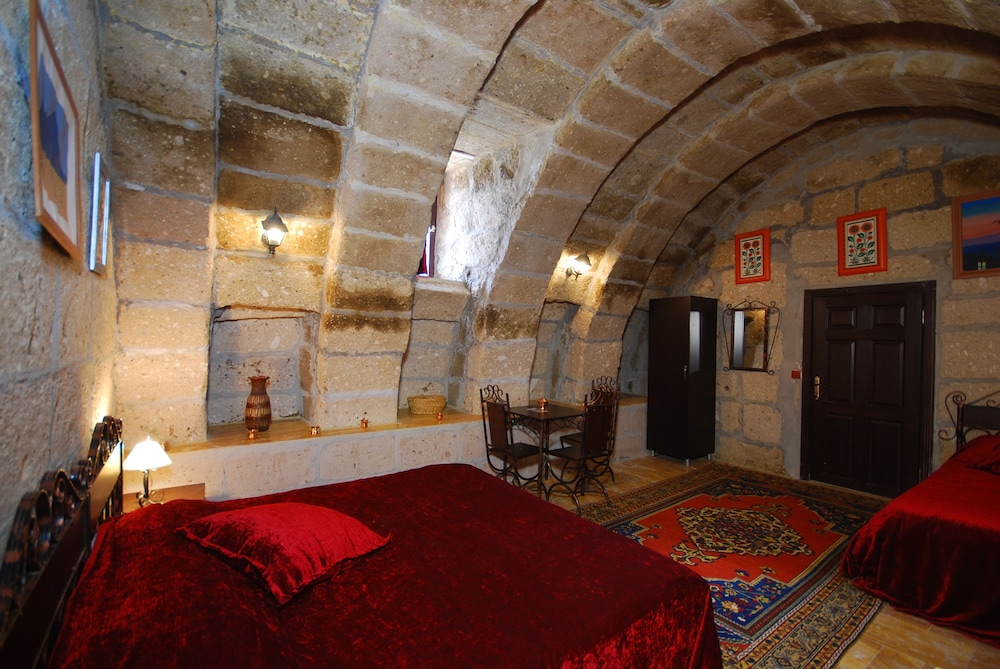 

Bologna - Güzelyurt - Cappadocia Ihlara Mansions & Caves