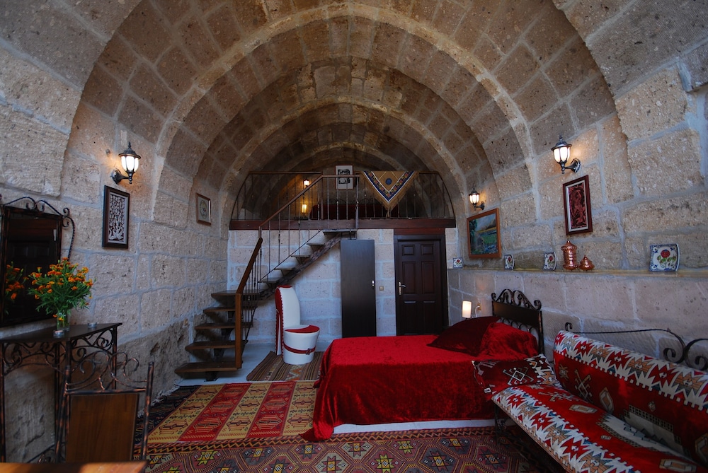 

Milano - Güzelyurt - Cappadocia Ihlara Mansions & Caves