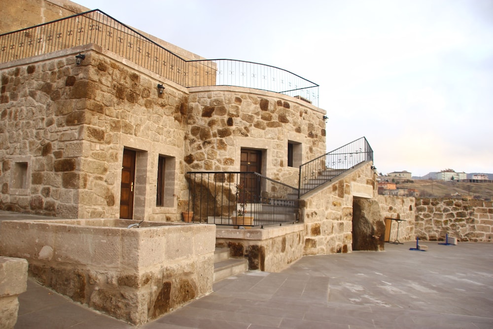 

Milano - Güzelyurt - Cappadocia Ihlara Mansions & Caves