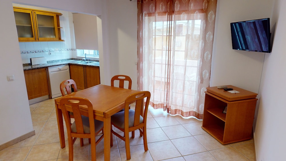 

Roma - Altura - Praia da Lota Resort – Beachfront Apartments