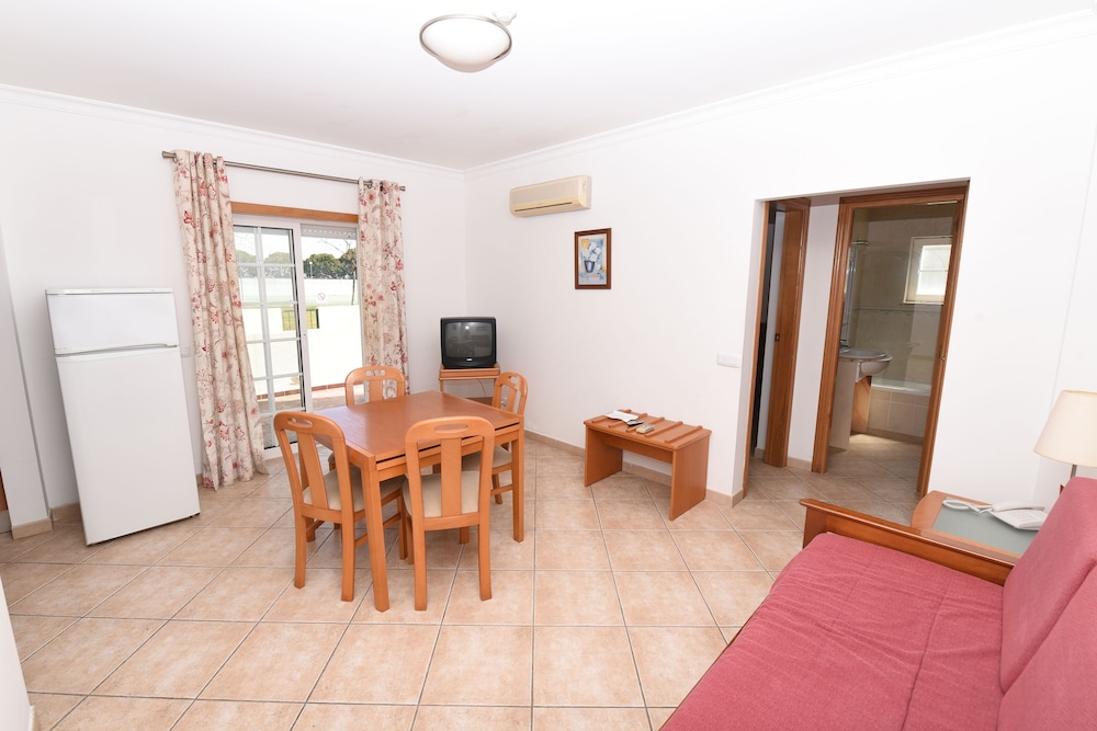 

Milano - Altura - Praia da Lota Resort – Beachfront Apartments