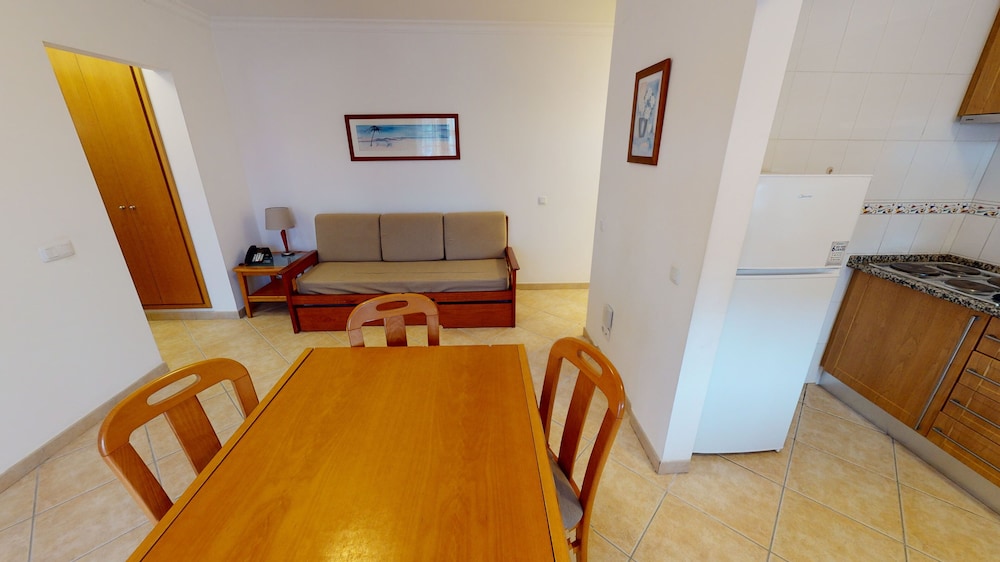 

Milano - Altura - Praia da Lota Resort – Beachfront Apartments