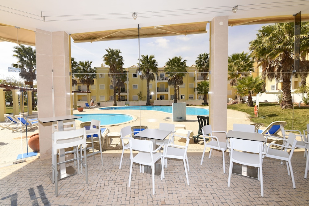 

Catania - Altura - Praia da Lota Resort – Beachfront Apartments