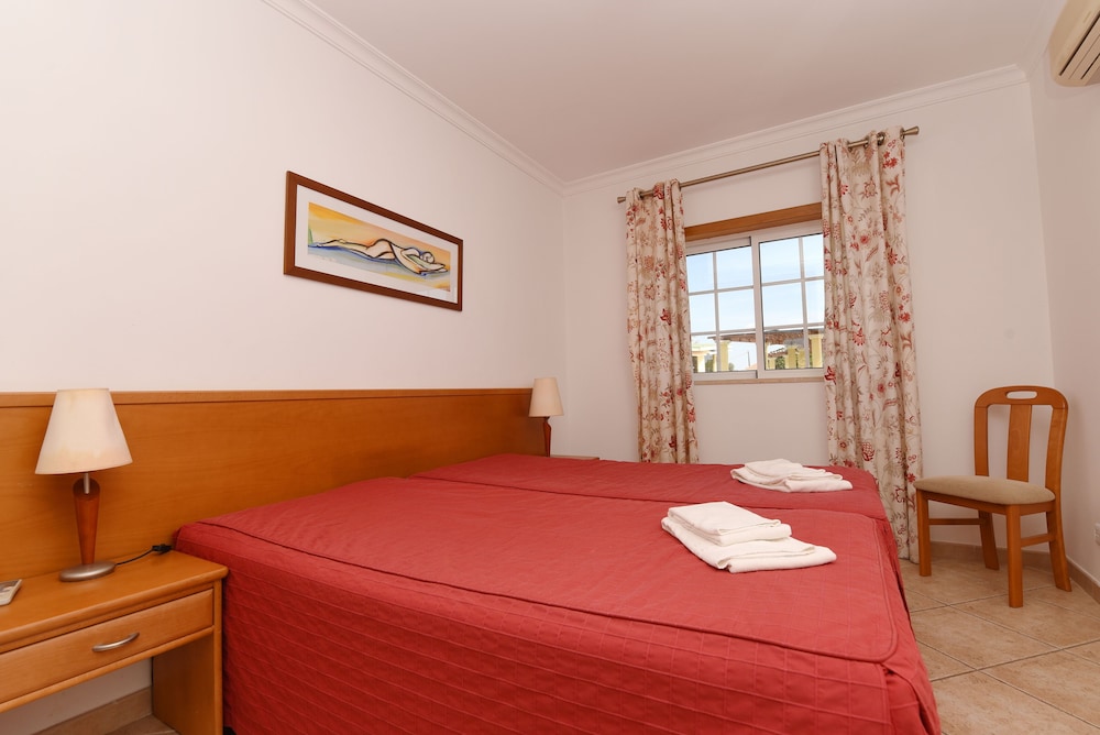 

Napoli - Monte Gordo - Praia da Lota Resort – Beachfront Apartments