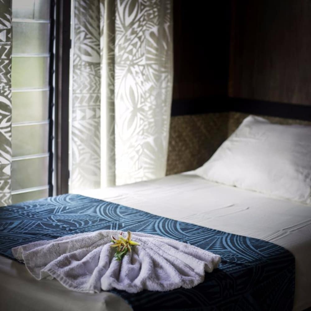 

Bologna - Apia - Orator Hotel Samoa