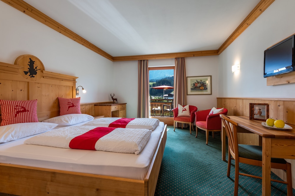 

Palermo - Selva di Val Gardena - Saltria - your Alpine experience