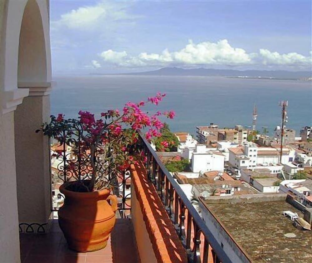

Roma - Puerto Vallarta - Hotel Suites La Siesta