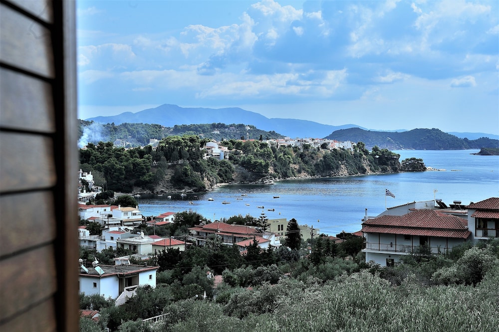 

Roma - Megas Gialos - Eye Q Resort Seaview