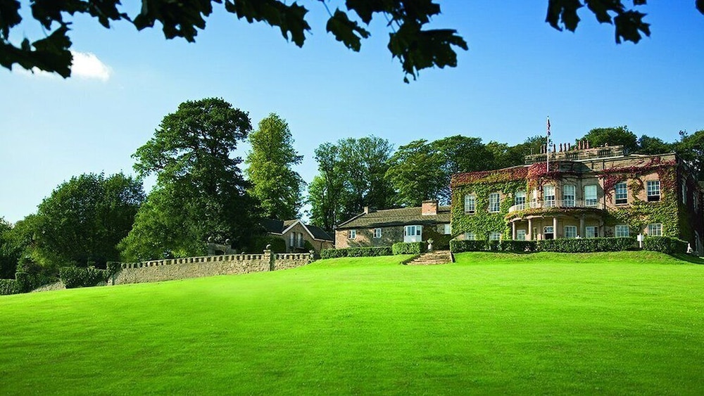 Wood Hall Hotel & Spa