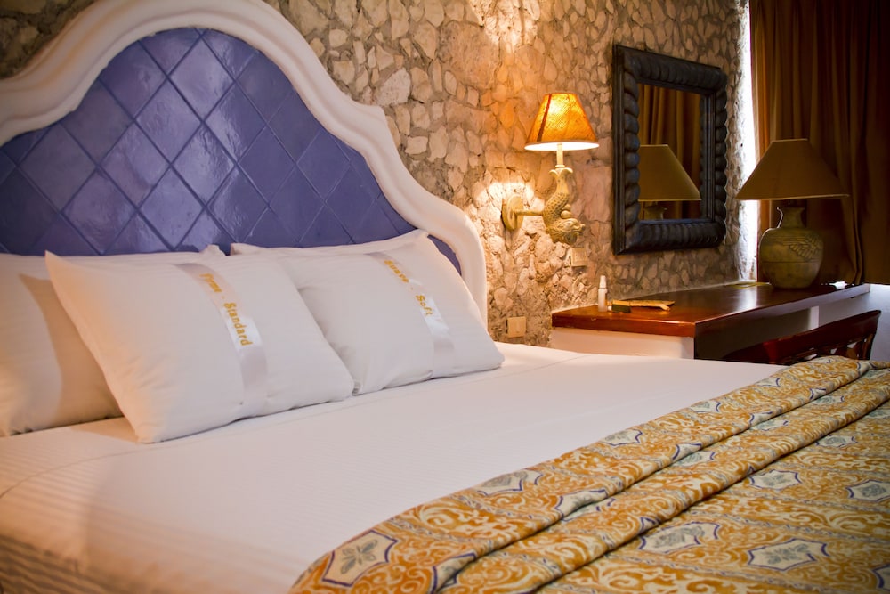 

Bologna - Cozumel - Casa del Mar Cozumel Hotel & Dive Resort