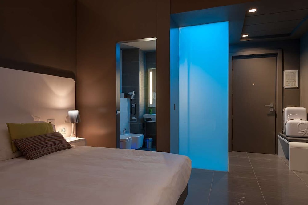 

Pisa - Puglia, Italia - 8Piuhotel
