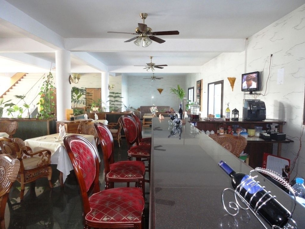 

Milano - Toamasina - Sunny Golf Hotel