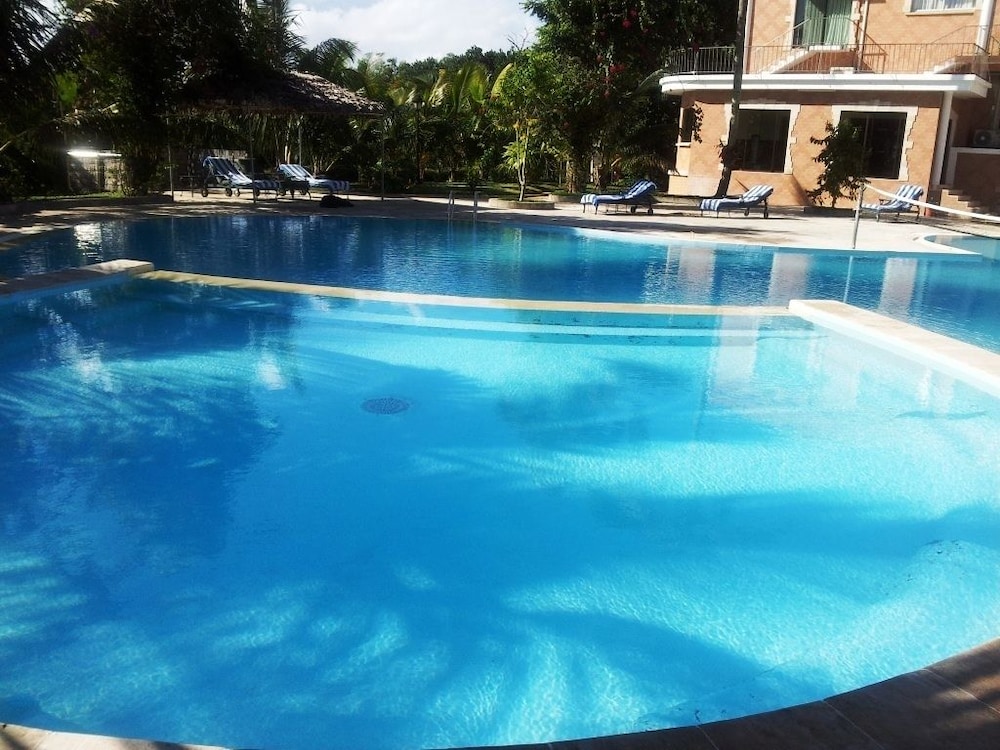 

Milano - Toamasina - Sunny Golf Hotel