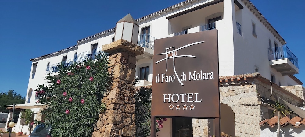 

Milano - Porto San Paolo - Hotel il Faro di Molara