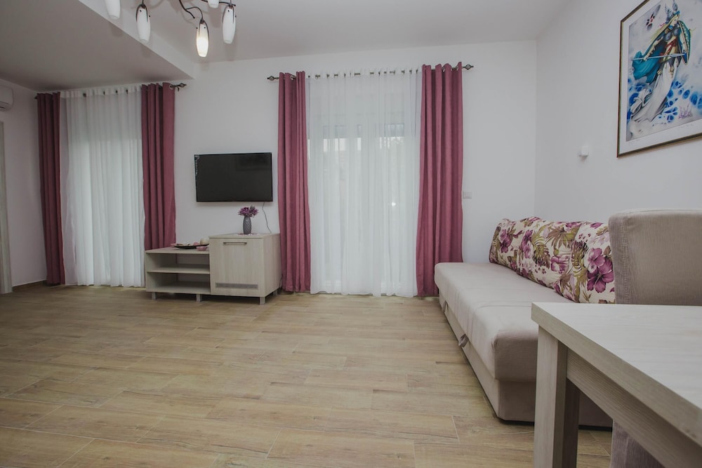 

Milano - Cetinje - Hotel Dapčević
