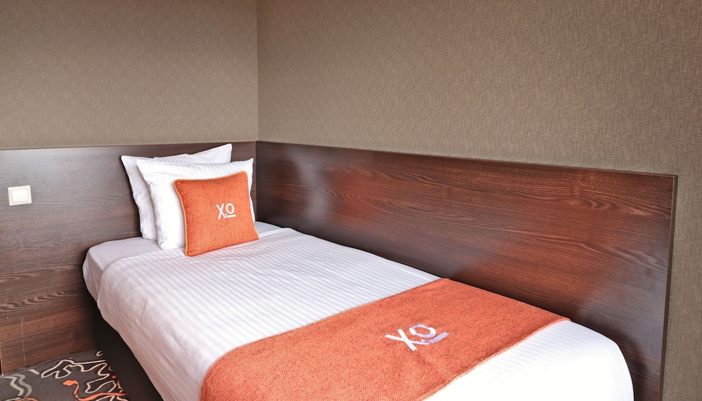 

Napoli - Amstelveen - XO Hotels Park West