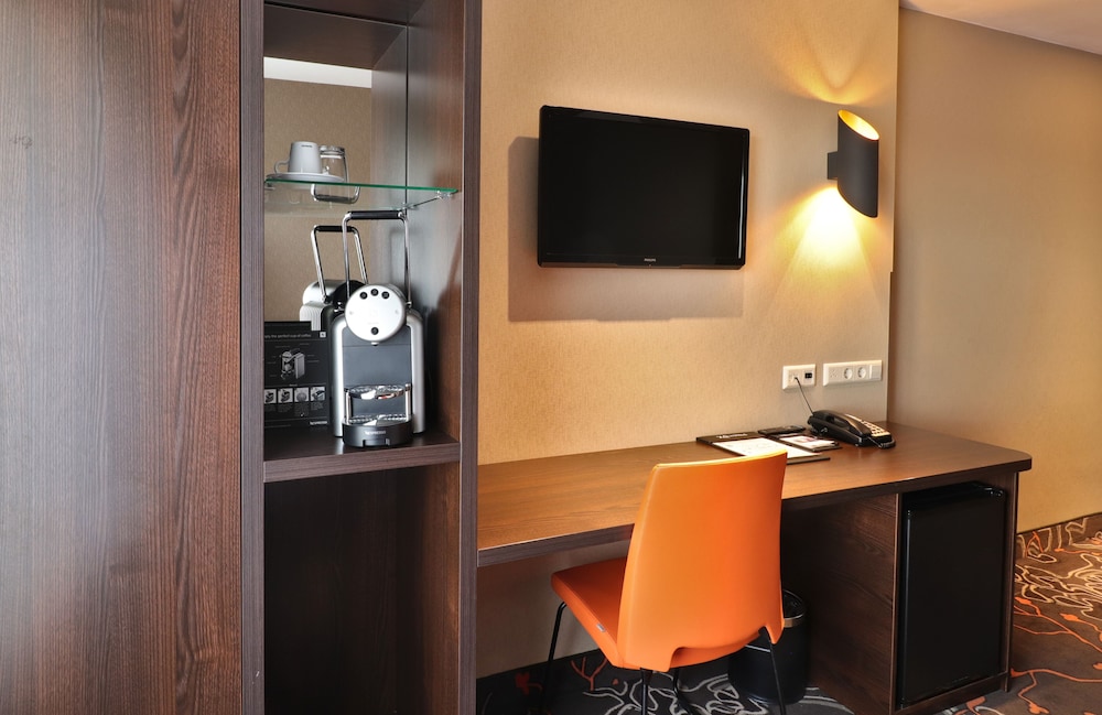 

Brindisi - Zaandam - XO Hotels Park West