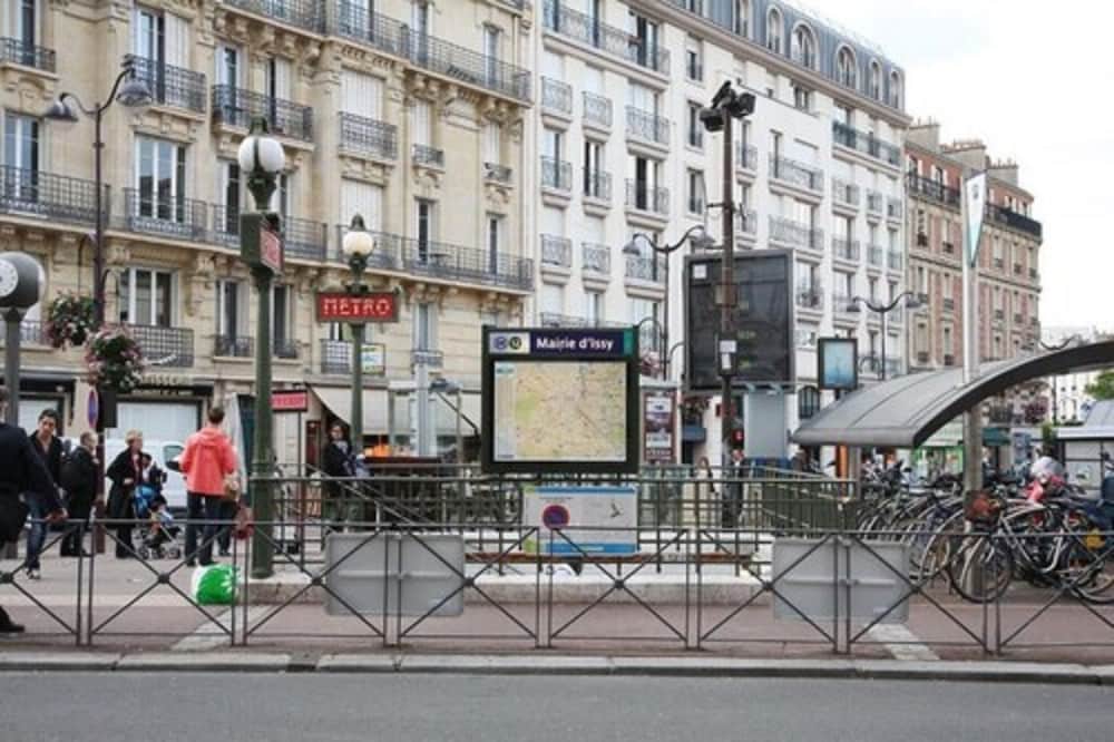 

Bari - Boulogne-Billancourt - Best Western Paris Porte de Versailles