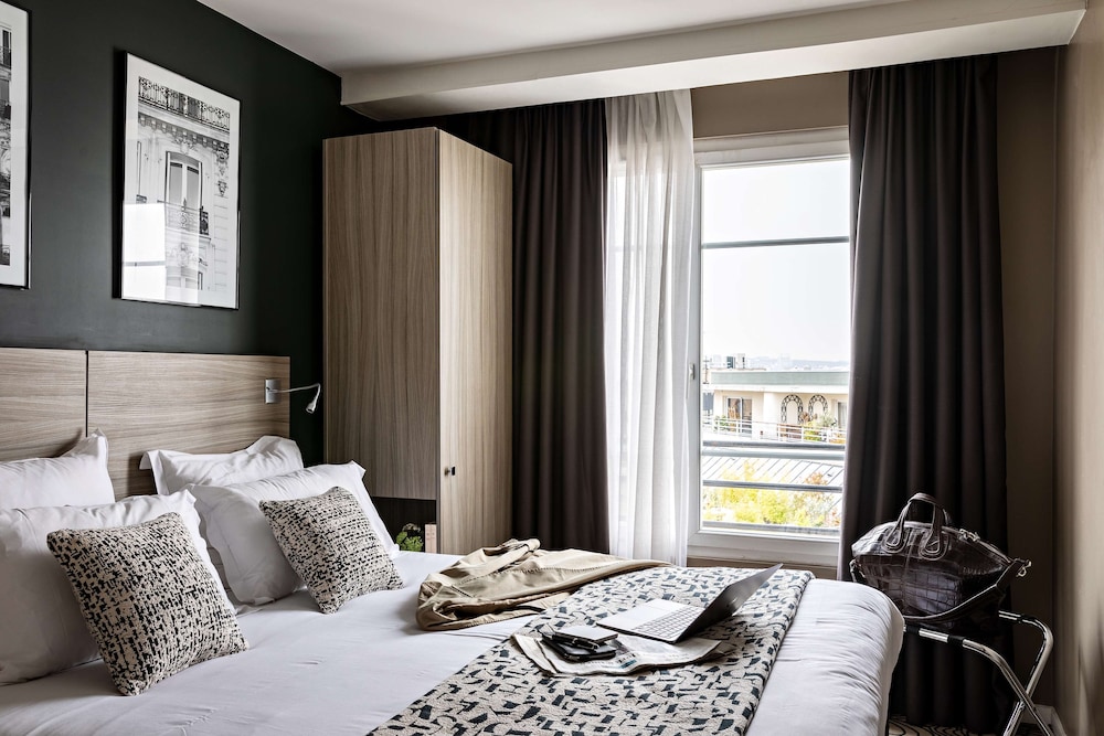 

Lamezia Terme - Chevilly-Larue - Best Western Paris Porte de Versailles