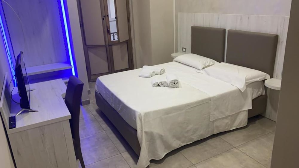 

Milano - Costiera Amalfitana, Mare Italia - Hotel Poker