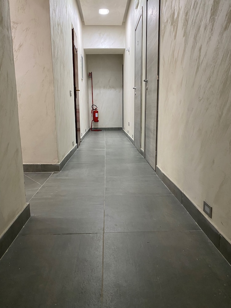 

Milano - Ercolano - Hotel Poker