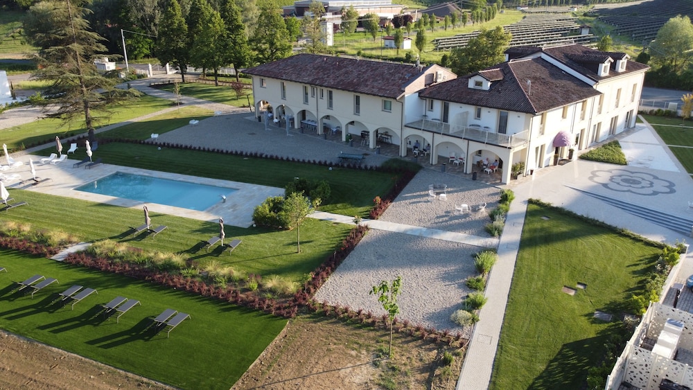 

Milano - Nizza Monferrato - L'aja della Mirusina - Piedmont Resort Monferrato Langhe