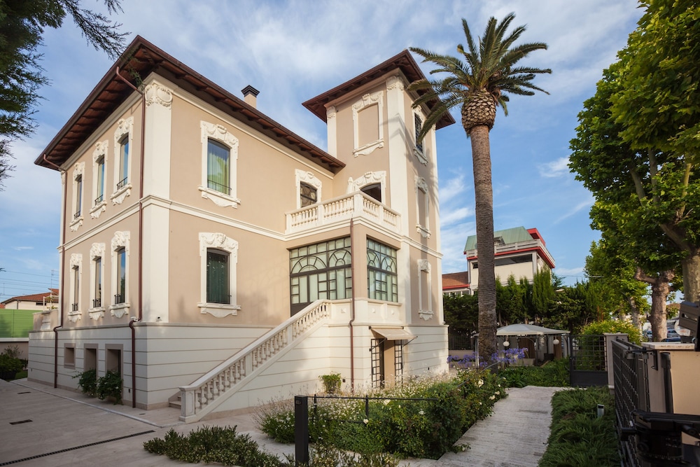 

Milano - Giulianova - Hotel 900
