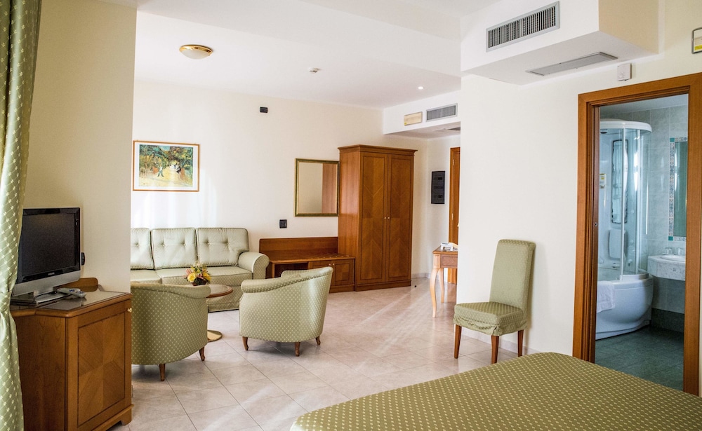 

Milano - Palmi - Grand Hotel Victoria
