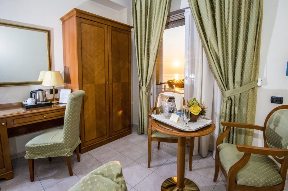 

Genova - Scilla - Grand Hotel Victoria