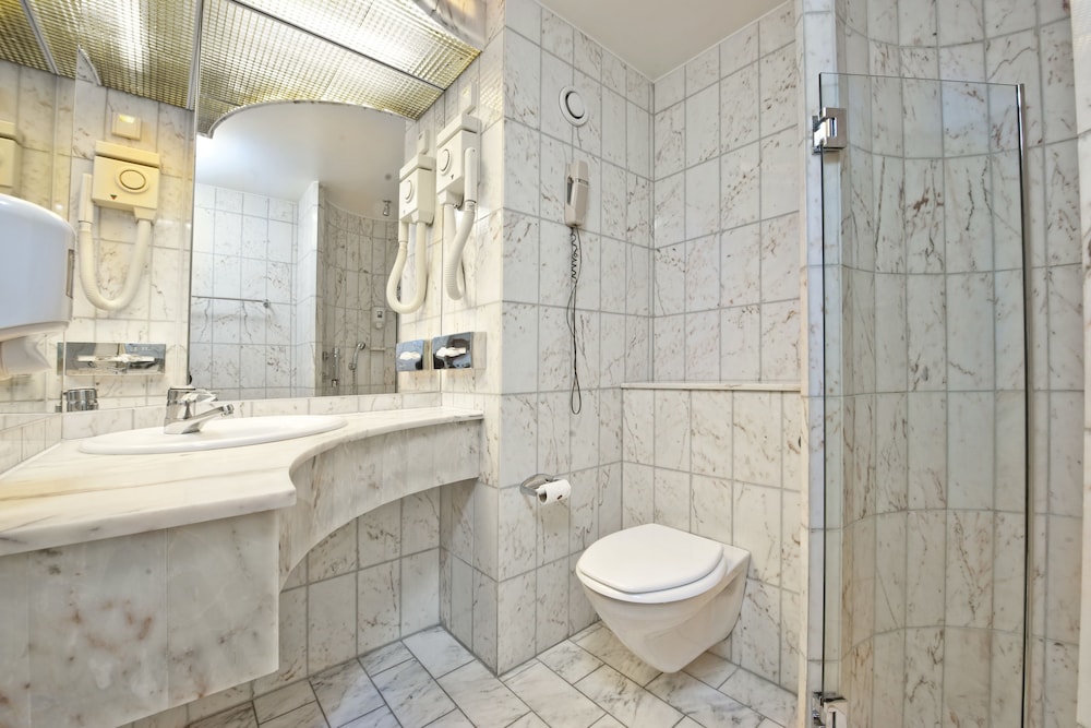 

Palermo - Lorenskog - Quality Hotel Olavsgaard