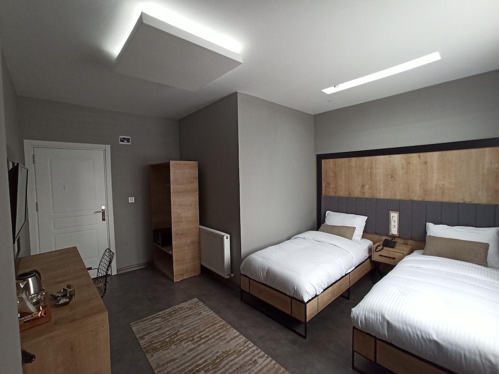 

Trieste - Istanbul, New Airport - Skylon Airport Hotel