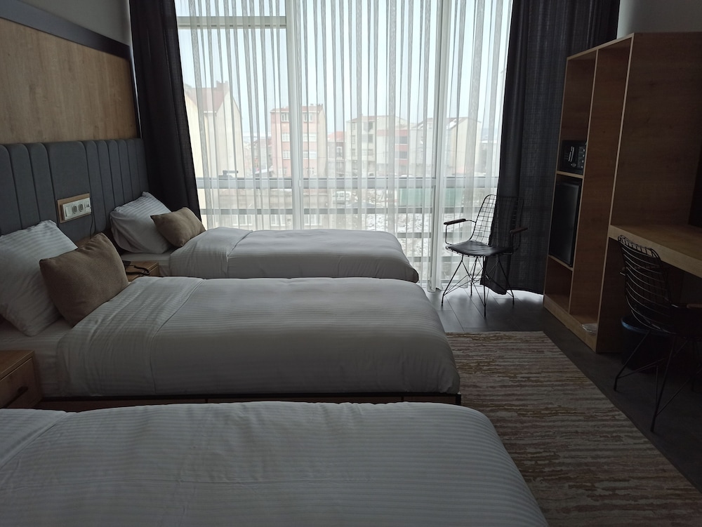 

Firenze - Istanbul - Skylon Airport Hotel