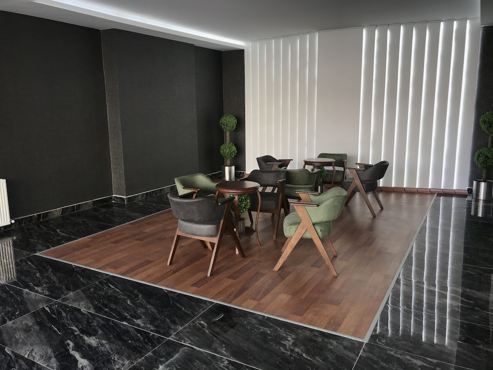 

Roma - Istanbul, New Airport - Skylon Airport Hotel