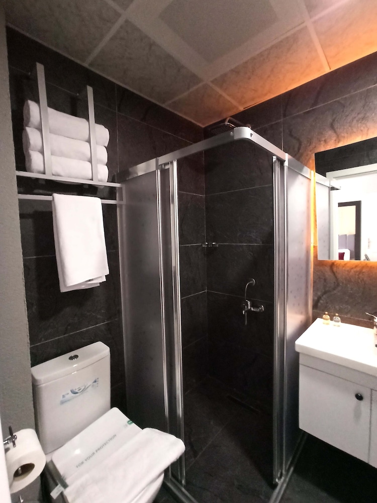 

Catania - Istanbul, New Airport - Skylon Airport Hotel