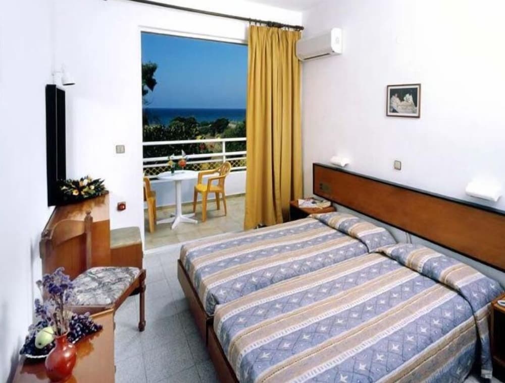 

Bologna - Theologos, Rhodes - Asterias Bay-Theologos