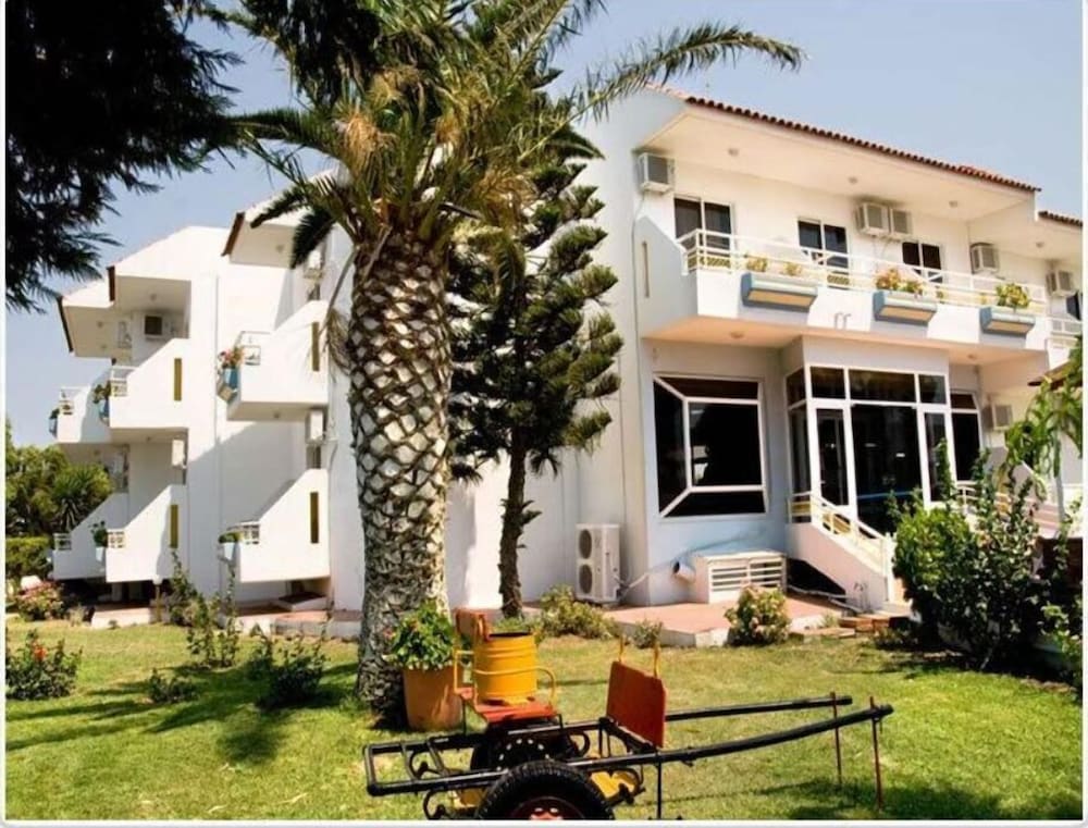 

Milano - Theologos, Rhodes - Asterias Bay-Theologos