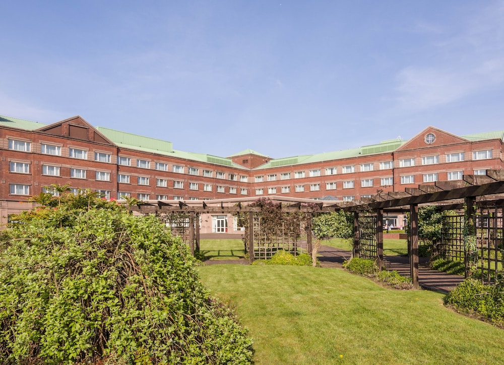 

Bologna - Glasgow - The Golden Jubilee Hotel