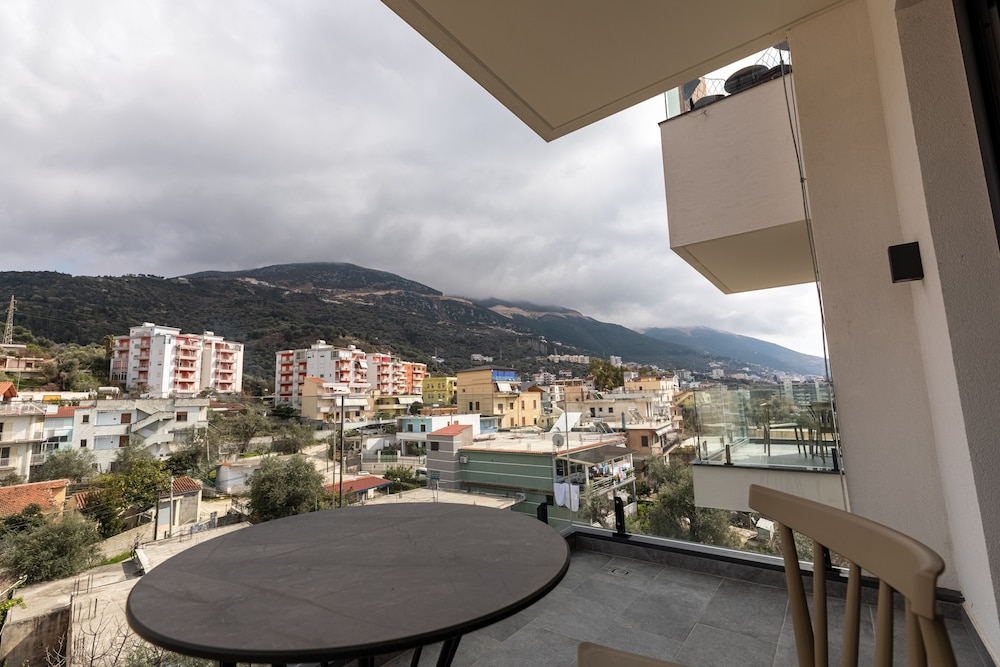

Bari - Costa albanese - Ames Hotel & SPA