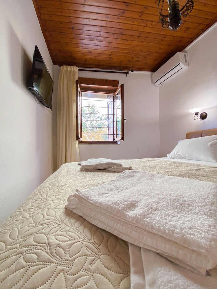 

Verona - Soúda - Casa Dasyra