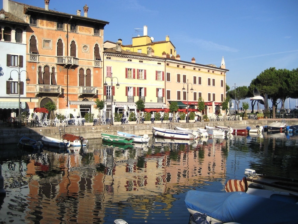 

Trieste - Malcesine - Residence Delle Rose