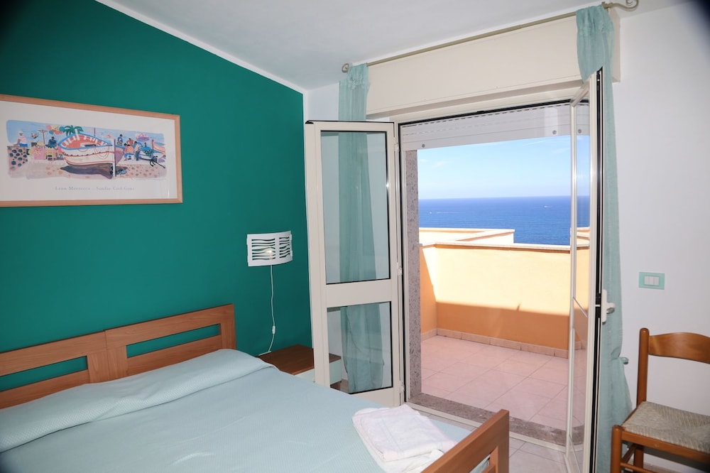 

Ancona - Castelsardo - Hotel Residence La Baia