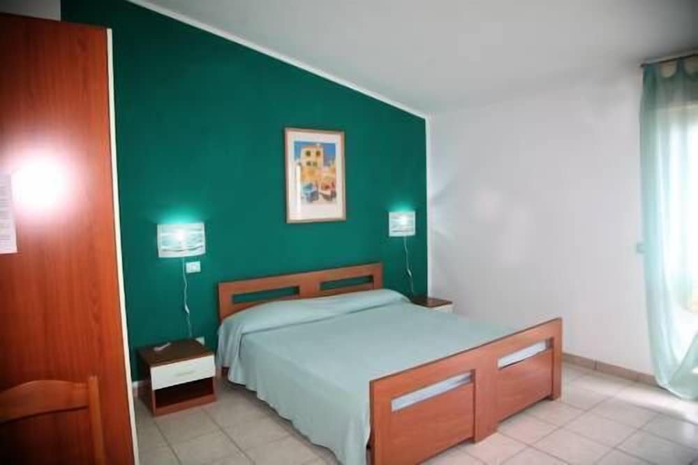 

Ancona - Castelsardo - Hotel Residence La Baia