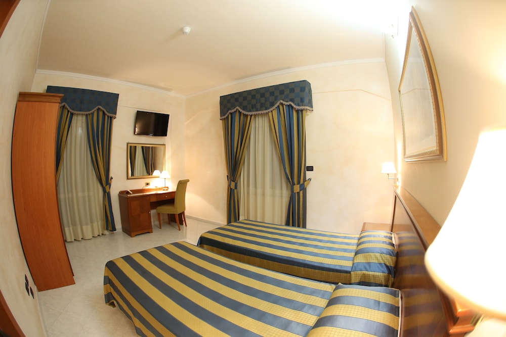 

Torino - Catanzaro - Hotel Niagara