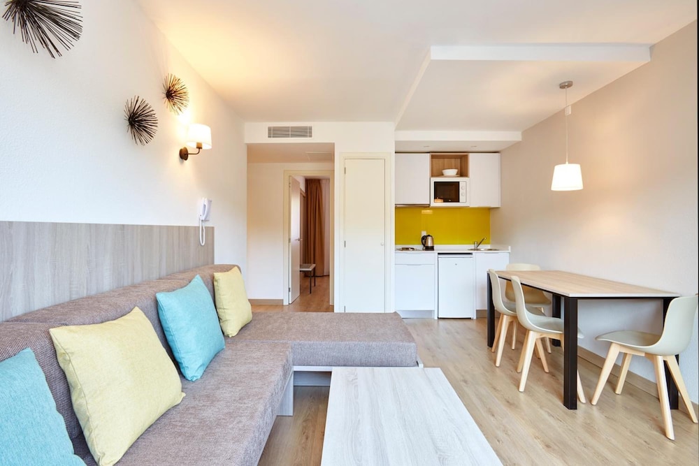 

Roma - Arta - Universal Hotel Laguna