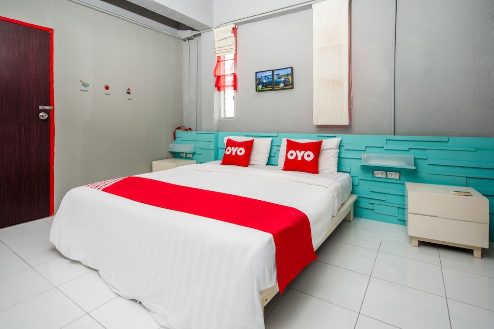 

Bari - Karon Beach - Madam Inn Patong