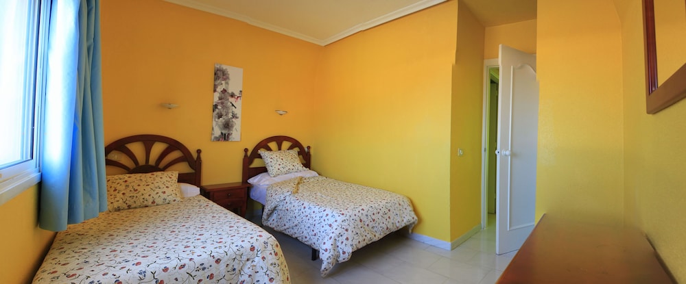 

Bari - Costa de Antigua - Aparthotel la Piramide