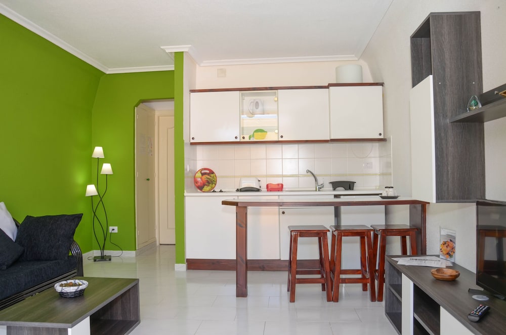 

Bari - Costa de Antigua - Aparthotel la Piramide