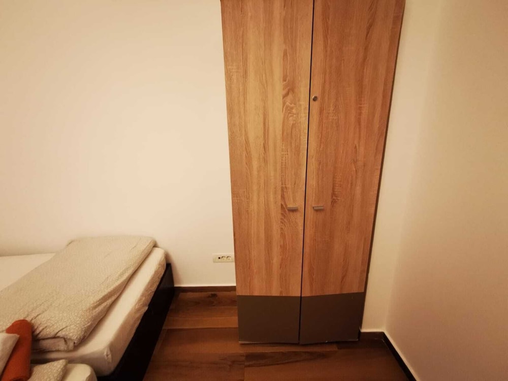 

Pescara - Bucarest - Central Accomodation PIATA ROMANA