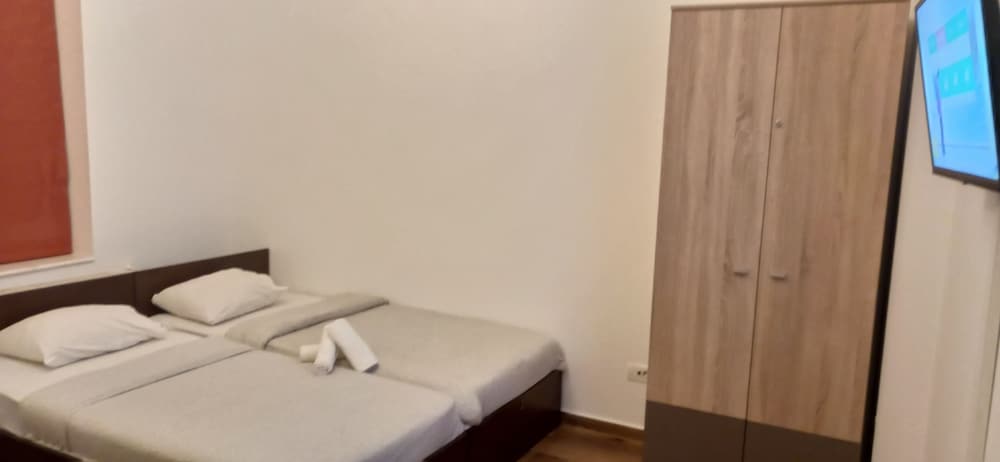 

Catania - Bucarest - Central Accomodation PIATA ROMANA